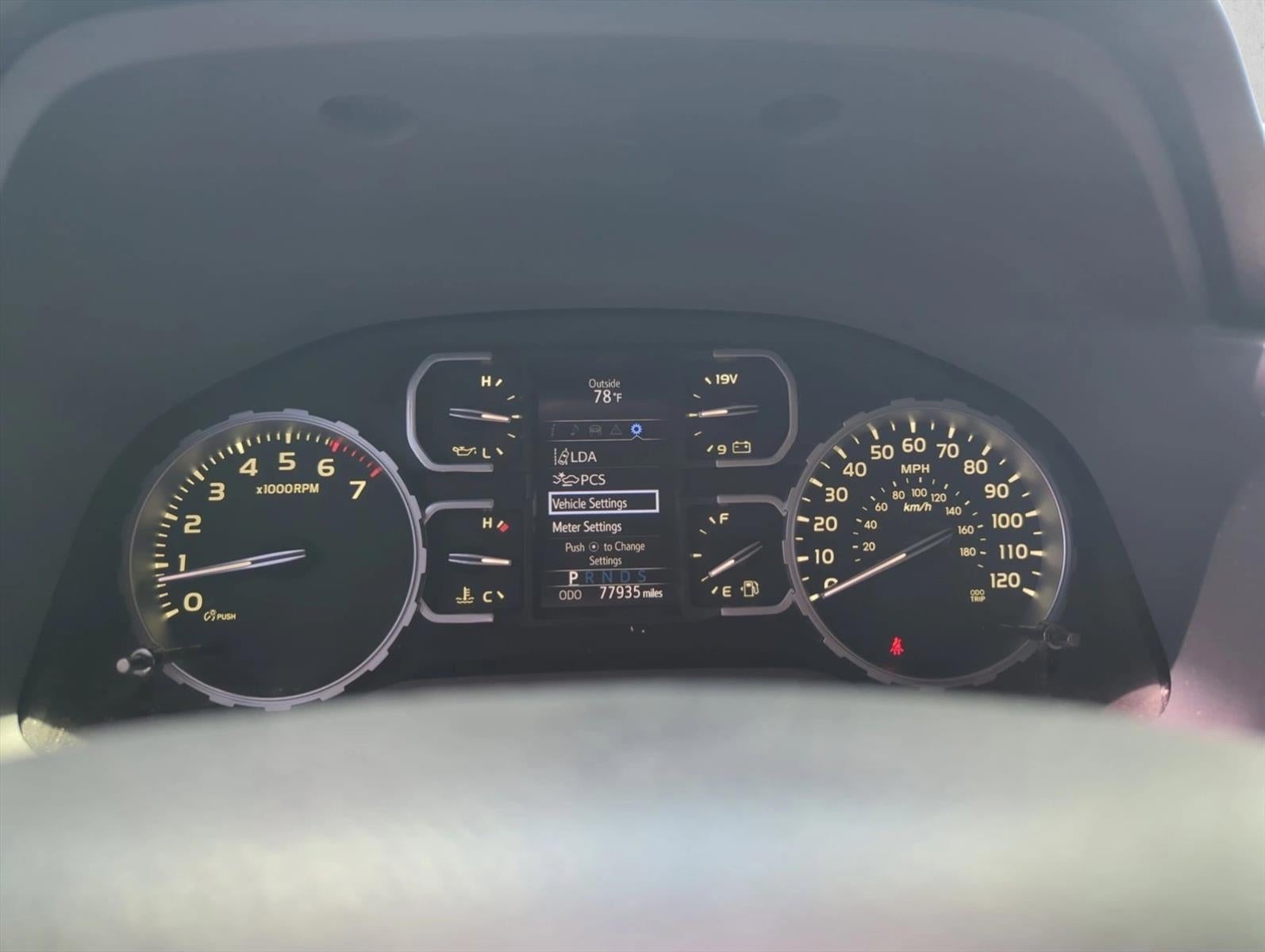 2018 Toyota Tundra 2WD 2WD SR5 Double Cab 6.5' Bed 4.6L (Natl)