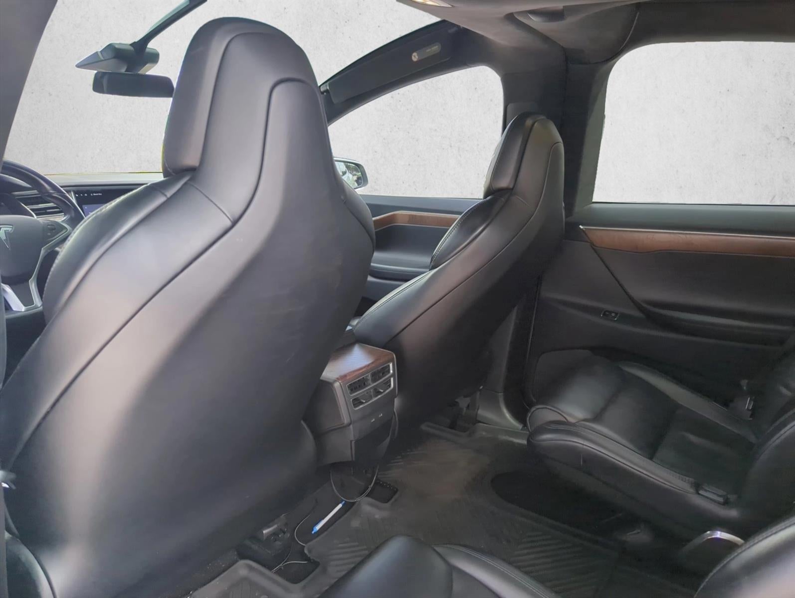 2017 Tesla Model X 90D AWD *Ltd Avail*