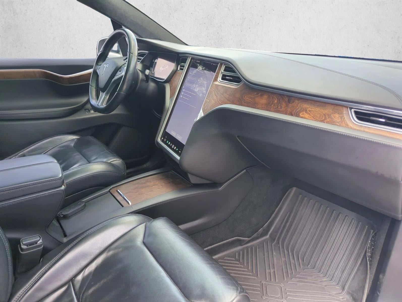 2017 Tesla Model X 90D AWD *Ltd Avail*
