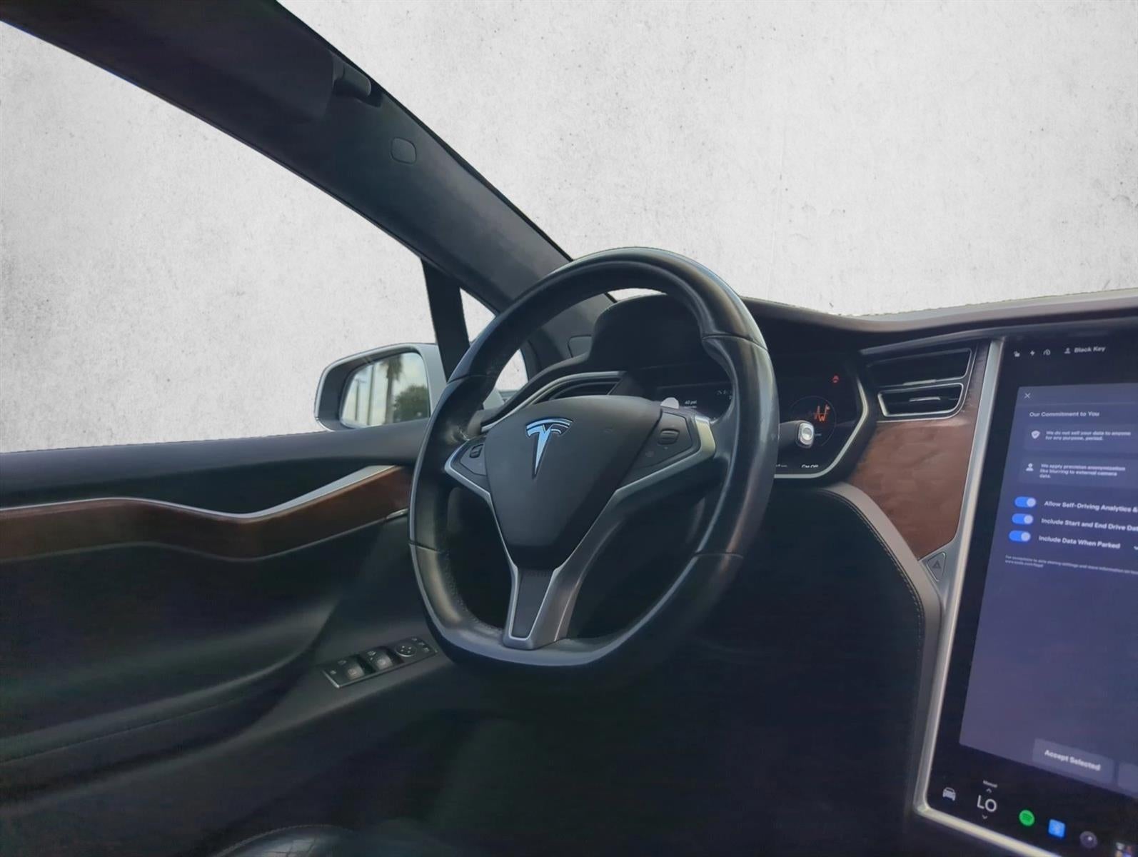 2017 Tesla Model X 90D AWD *Ltd Avail*