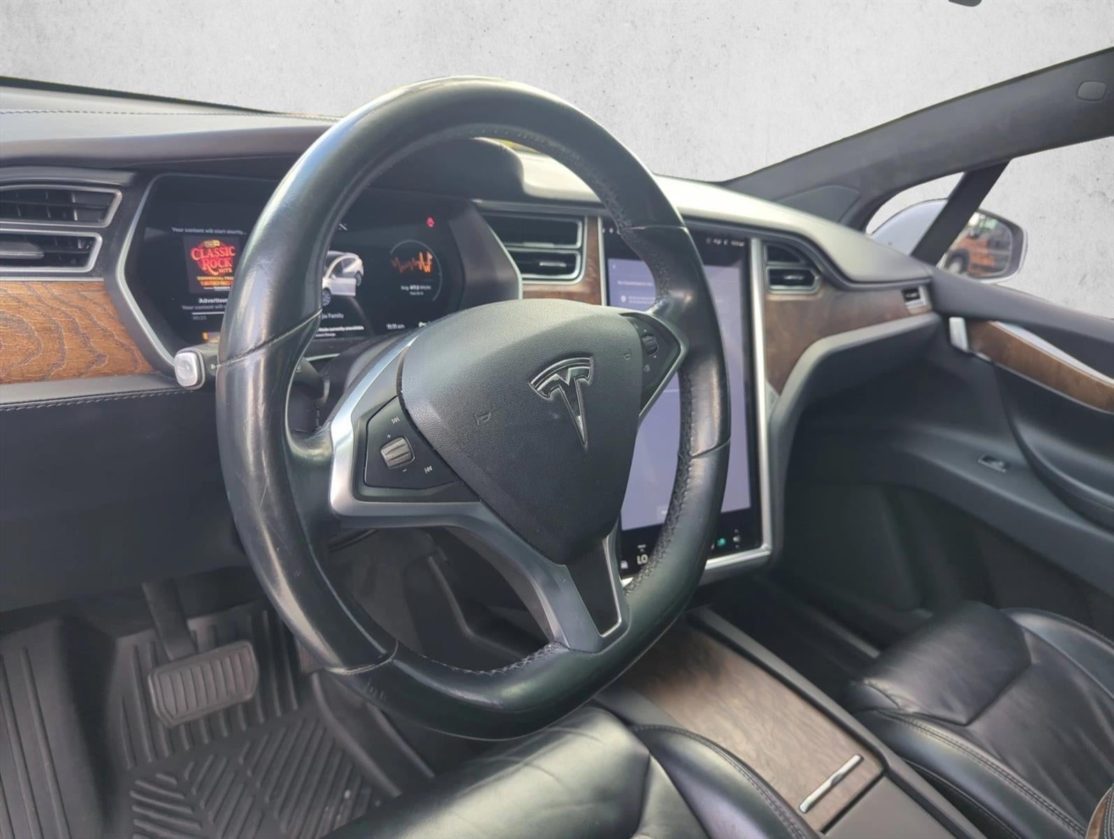 2017 Tesla Model X 90D AWD *Ltd Avail*