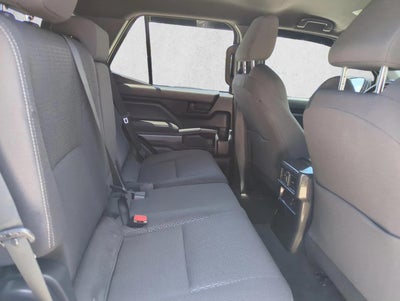 2025 Toyota 4Runner SR5 4WD (GS)