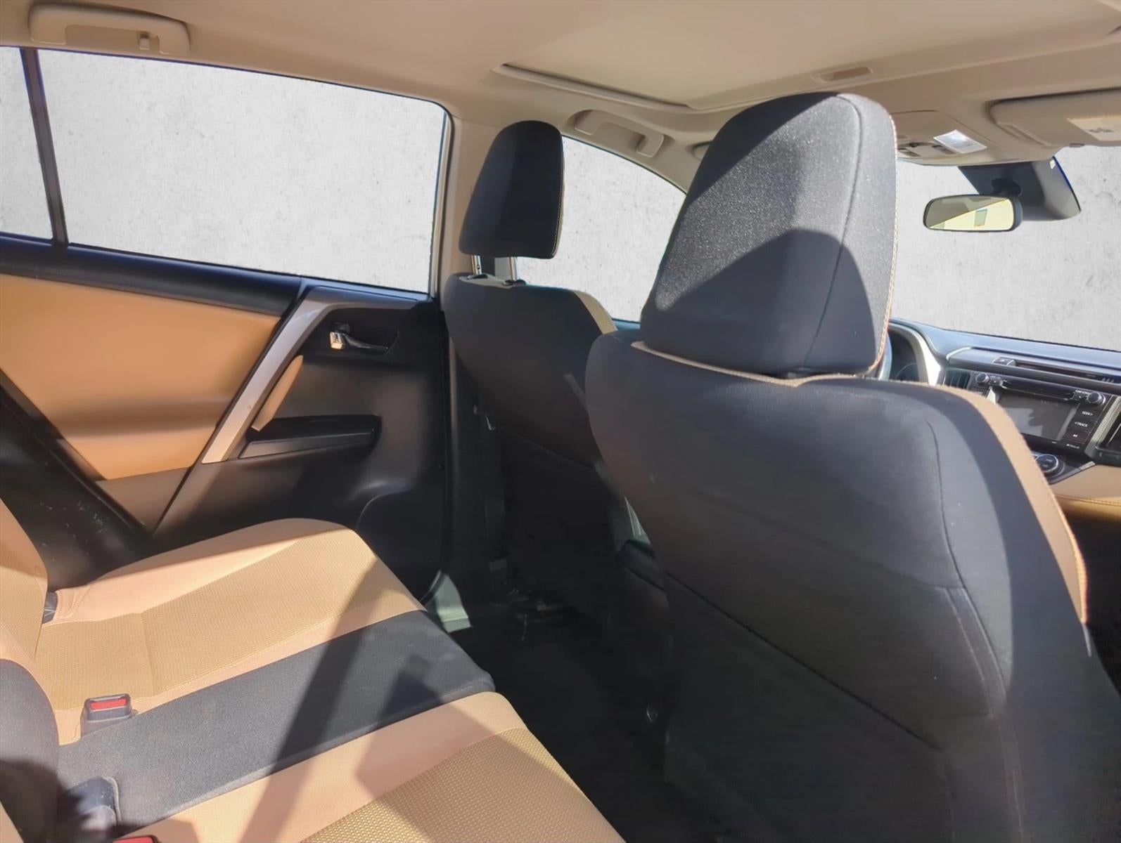 2018 Toyota RAV4 XLE FWD (GS)