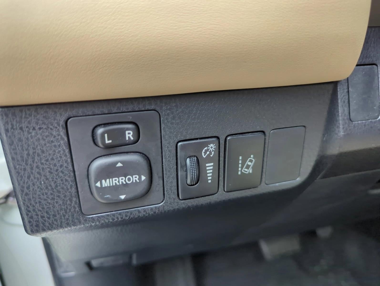 2018 Toyota RAV4 XLE FWD (GS)