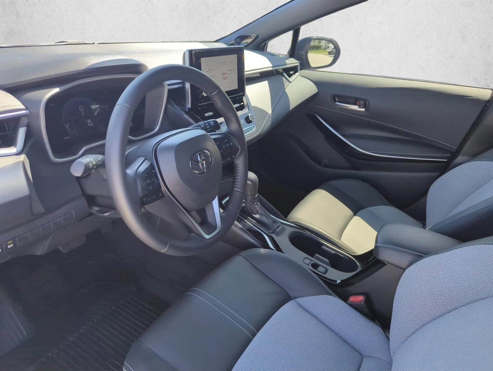2026 Toyota Corolla Hatchback XSE CVT (Natl)