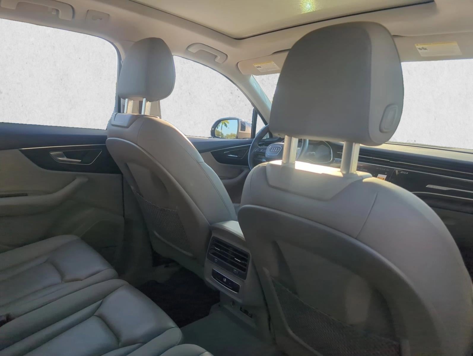 2021 Audi Q7 Premium Plus 45 TFSI quattro