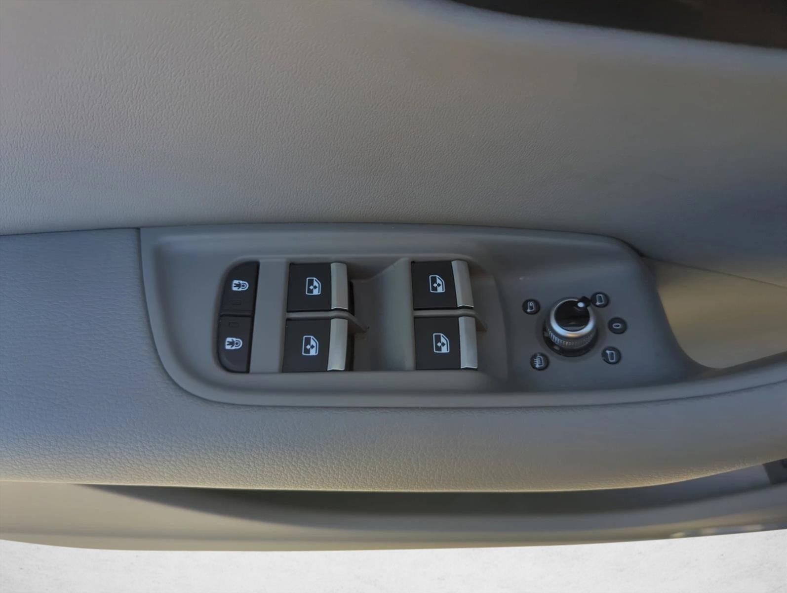 2021 Audi Q7 Premium Plus 45 TFSI quattro