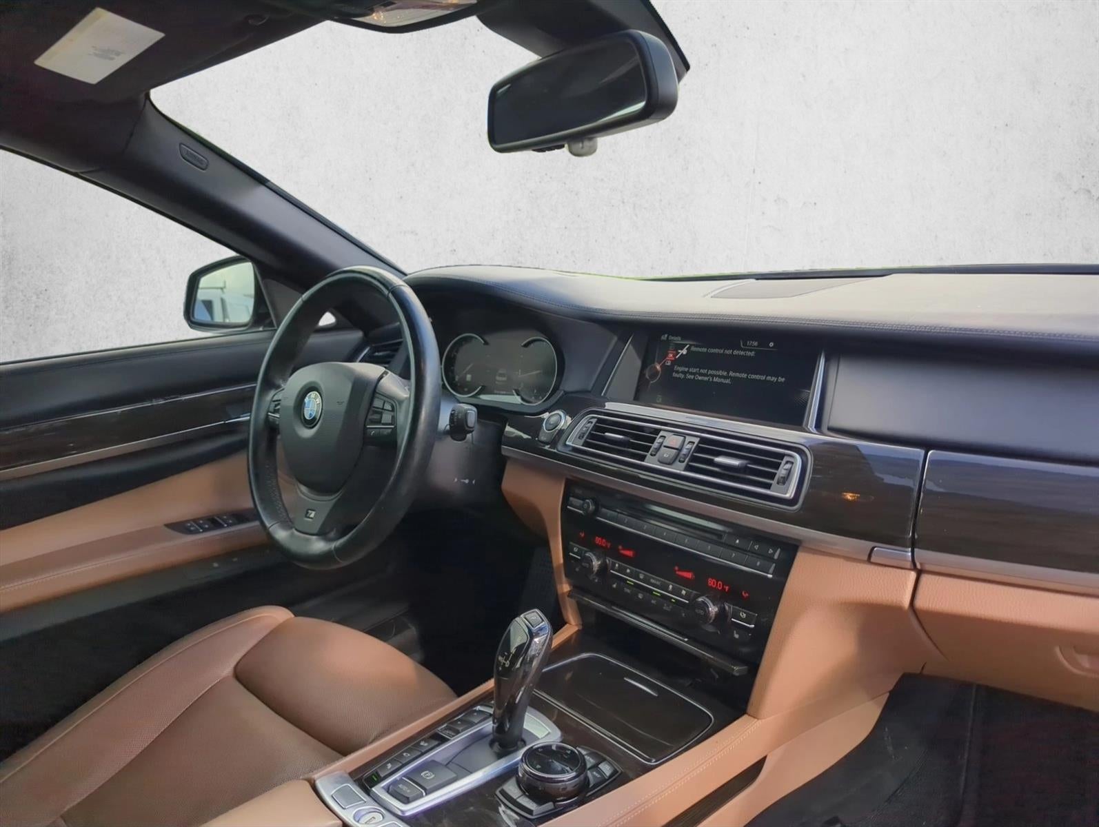 2015 BMW 750i xDrive Sedan
