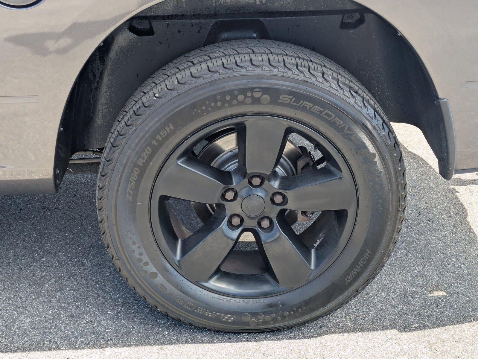 2017 RAM 1500 SLT 4x4 Quad Cab 6'4" Box