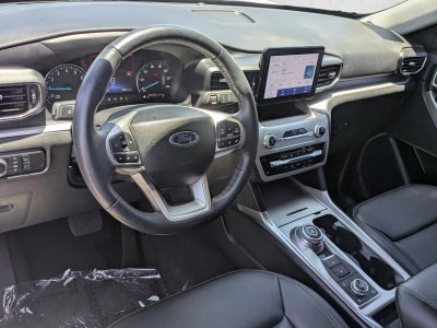 2023 Ford Explorer XLT 4WD