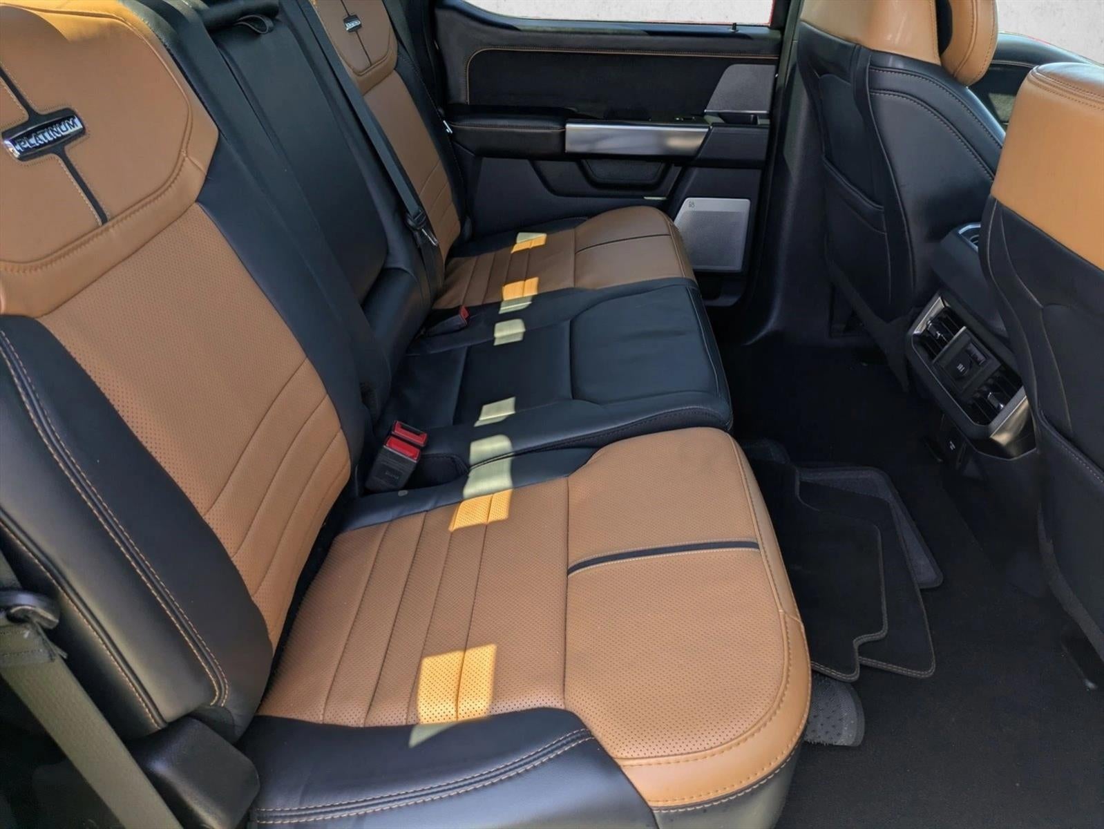 2024 Ford Super Duty F-350 SRW Platinum 4WD Crew Cab 6.75' Box
