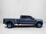 2023 Ford Super Duty F-450 DRW LARIAT 4WD Crew Cab 8' Box