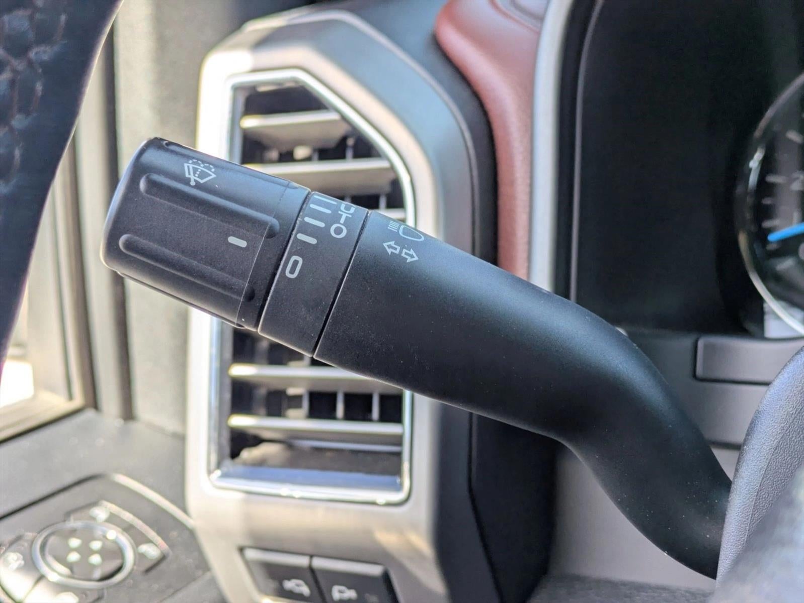 2020 Ford F-150 Platinum 4WD SuperCrew 5.5' Box