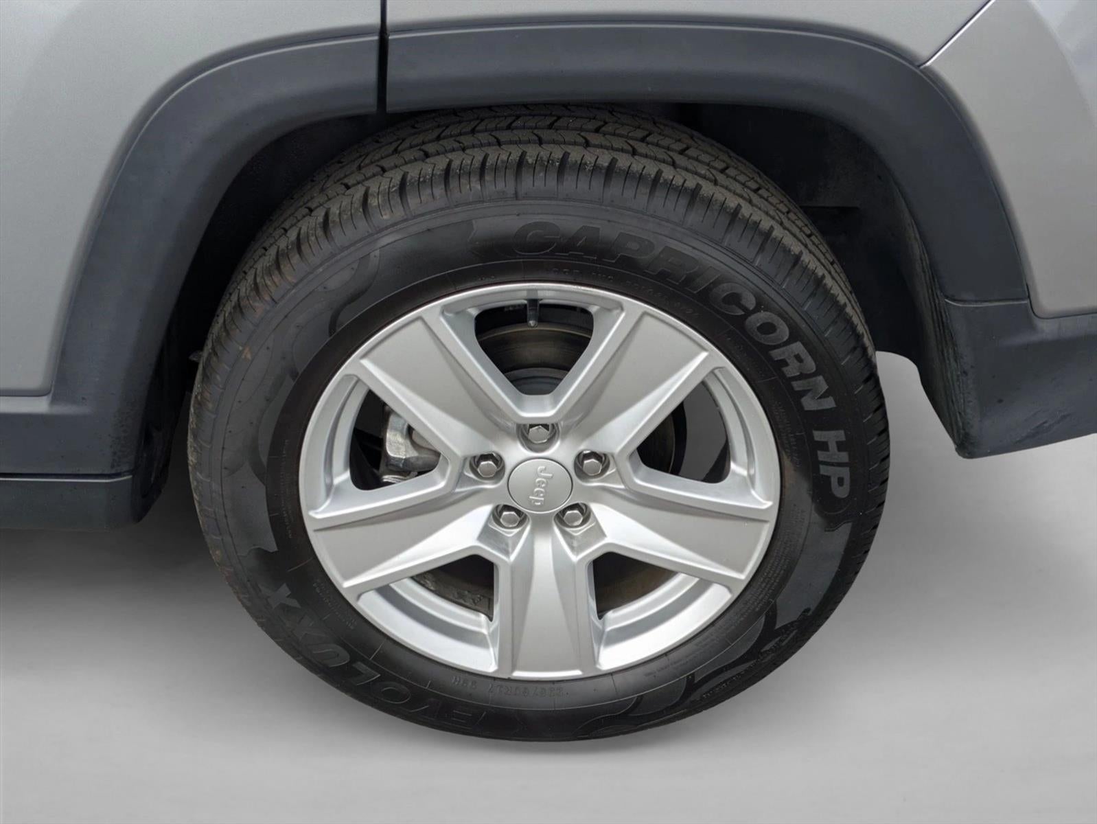 2022 Jeep Compass Latitude FWD