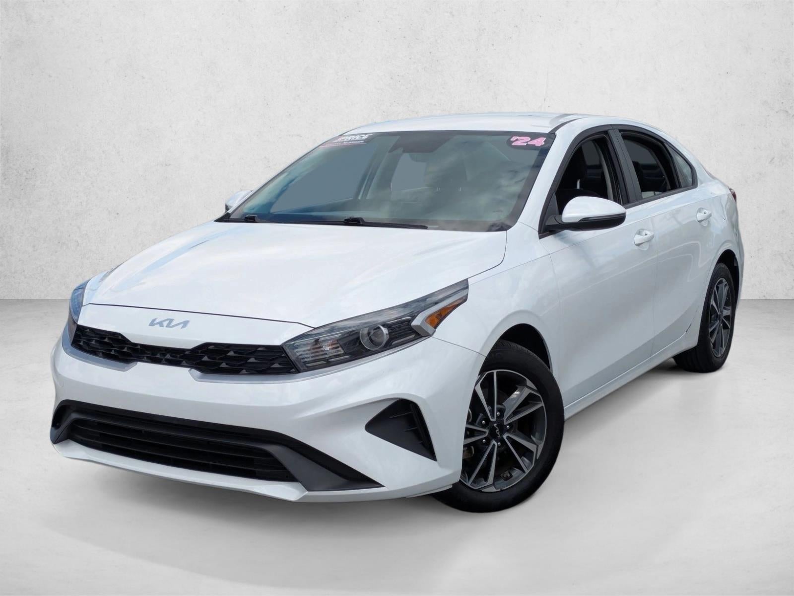2024 Kia Forte LXS IVT