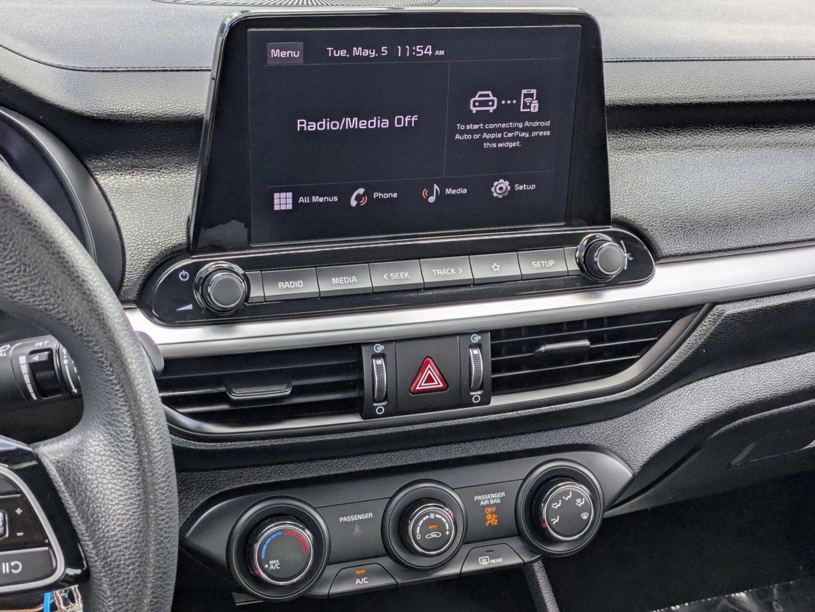 2024 Kia Forte LXS IVT