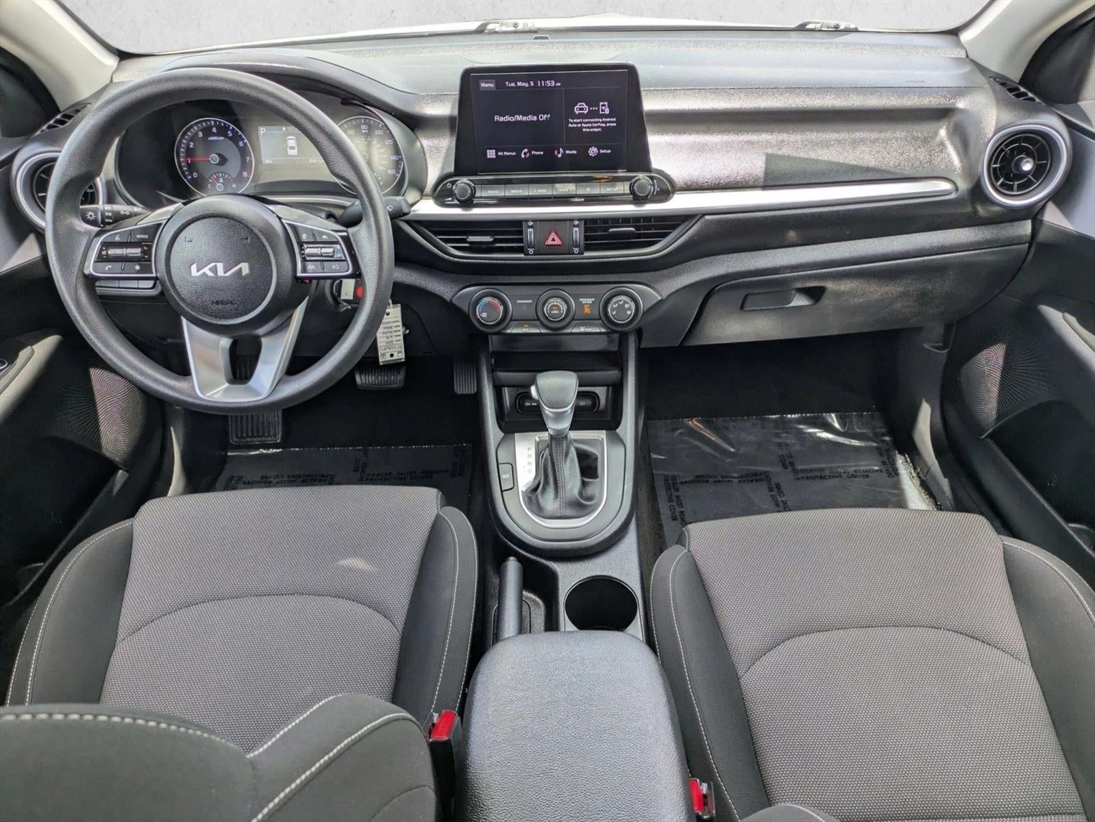 2024 Kia Forte LXS IVT