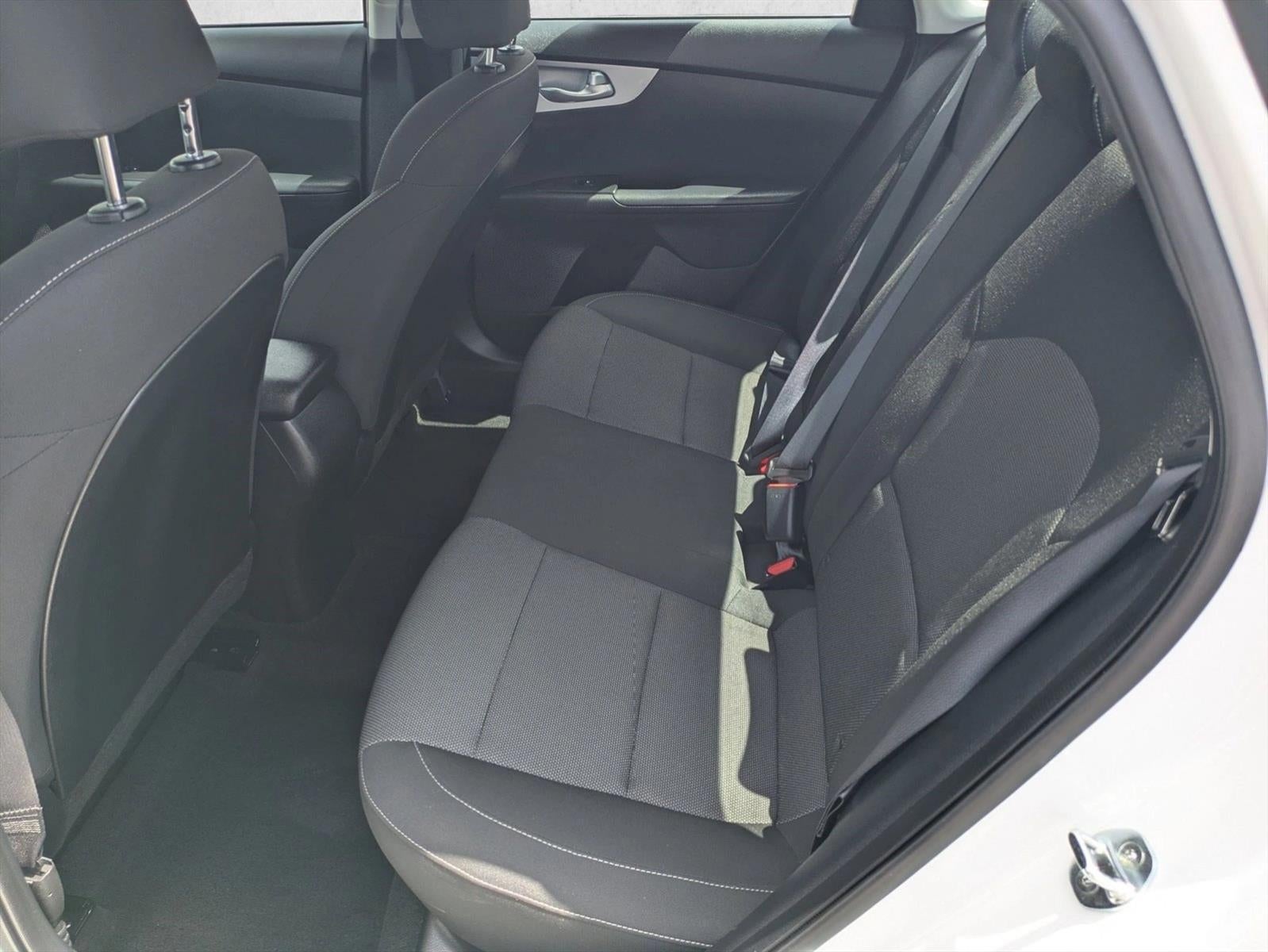 2024 Kia Forte LXS IVT
