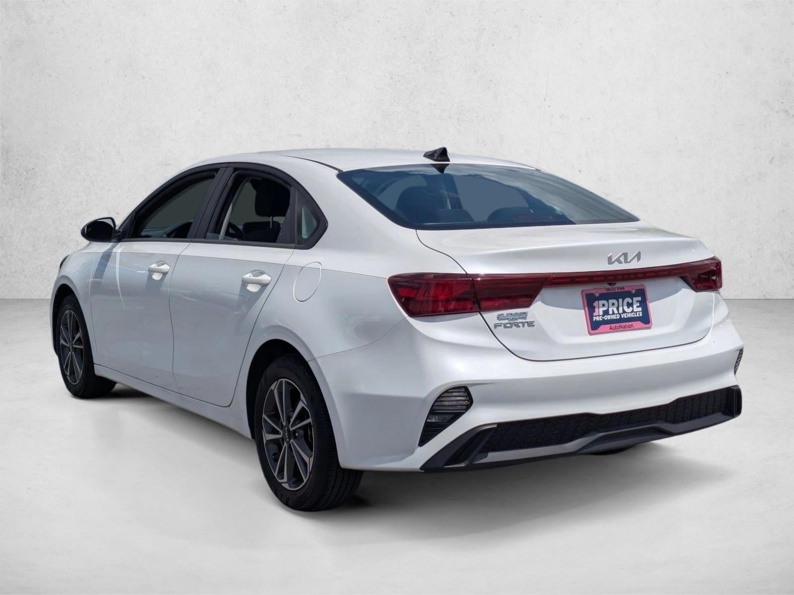 2024 Kia Forte LXS IVT