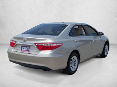 2017 Toyota Camry LE Auto (SE)