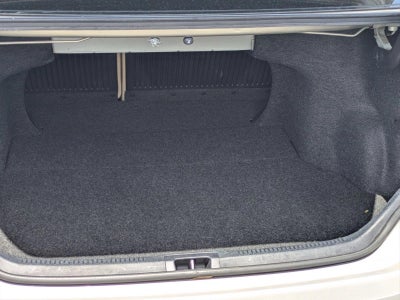2017 Toyota Camry LE Auto (SE)