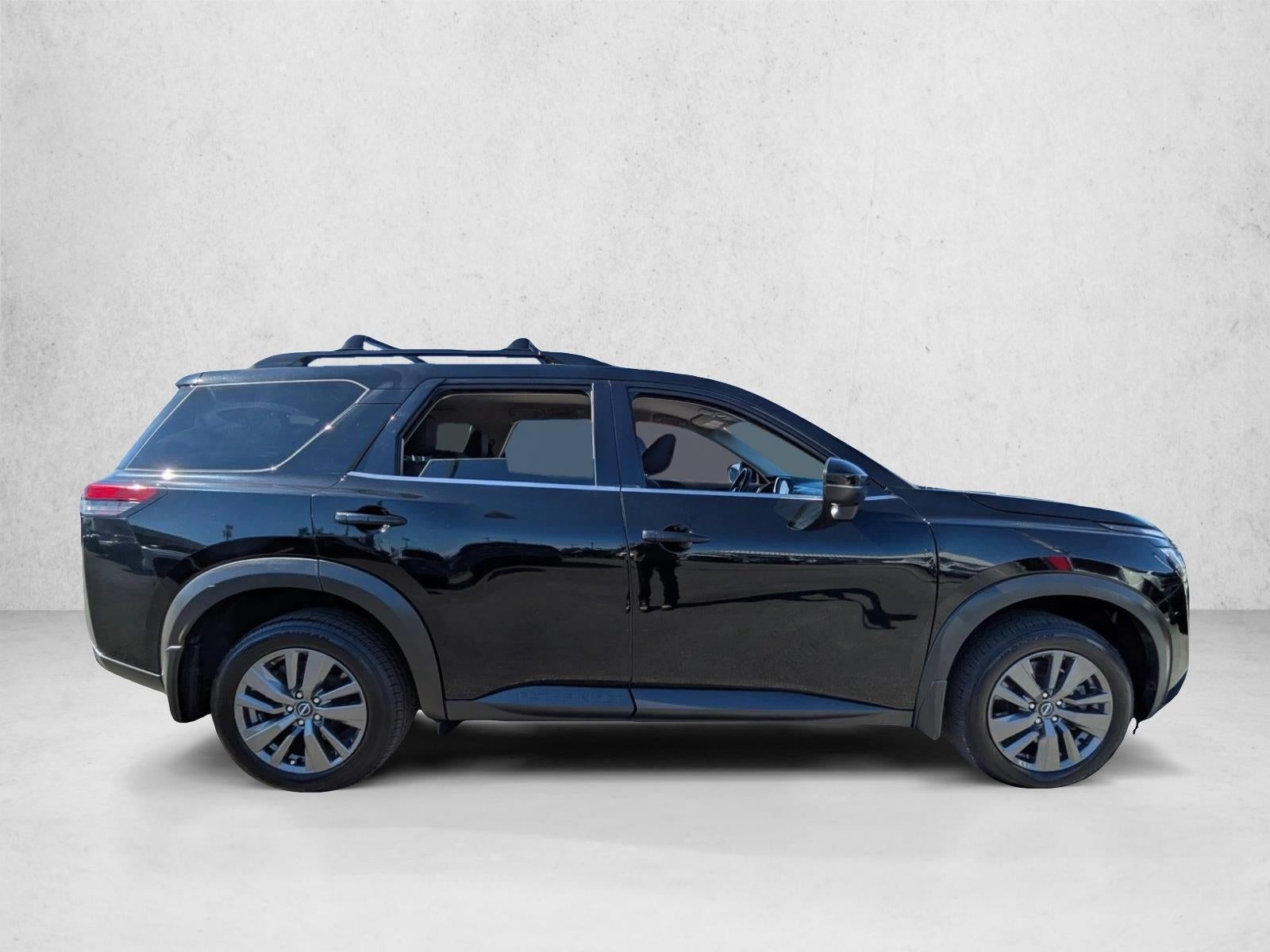 2022 Nissan Pathfinder SV 2WD