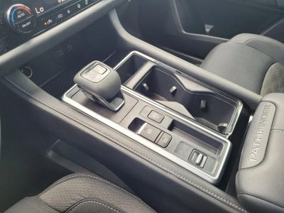 2024 Nissan Pathfinder SV 2WD