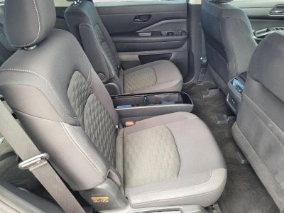 2024 Nissan Pathfinder SV 2WD