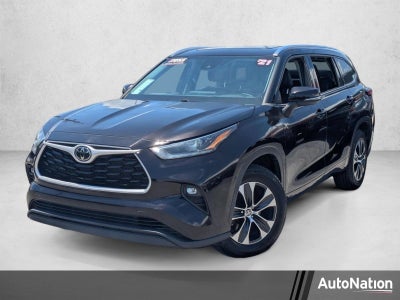 2021 Toyota Highlander XLE FWD (Natl)