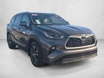 2021 Toyota Highlander XLE AWD (Natl)