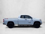 2017 Toyota Tundra 4WD 4WD SR5 Double Cab 6.5' Bed 5.7L (Natl)