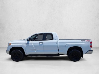 2017 Toyota Tundra 4WD 4WD SR5 Double Cab 6.5' Bed 5.7L (Natl)