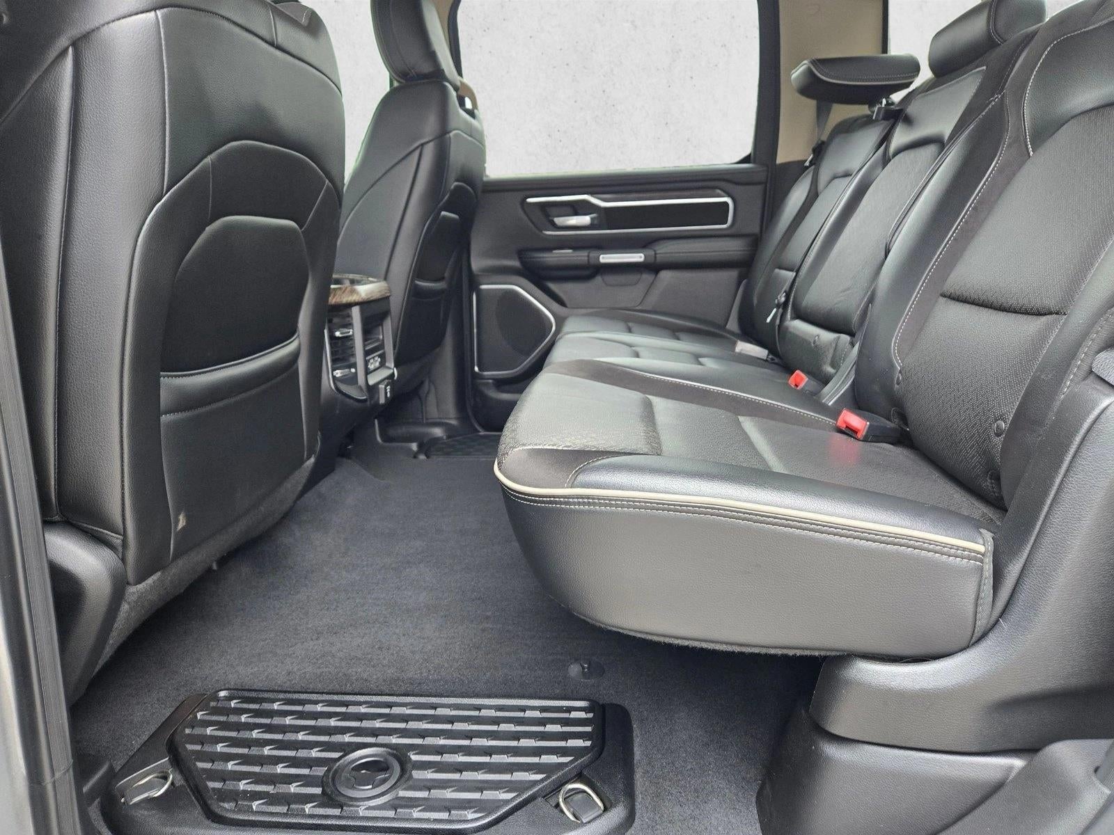 2019 RAM 1500 Laramie 4x4 Crew Cab 5'7" Box