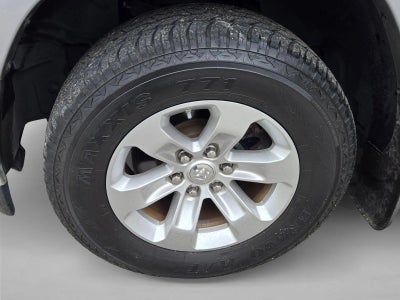 2019 RAM 1500 Laramie 4x4 Crew Cab 5'7" Box