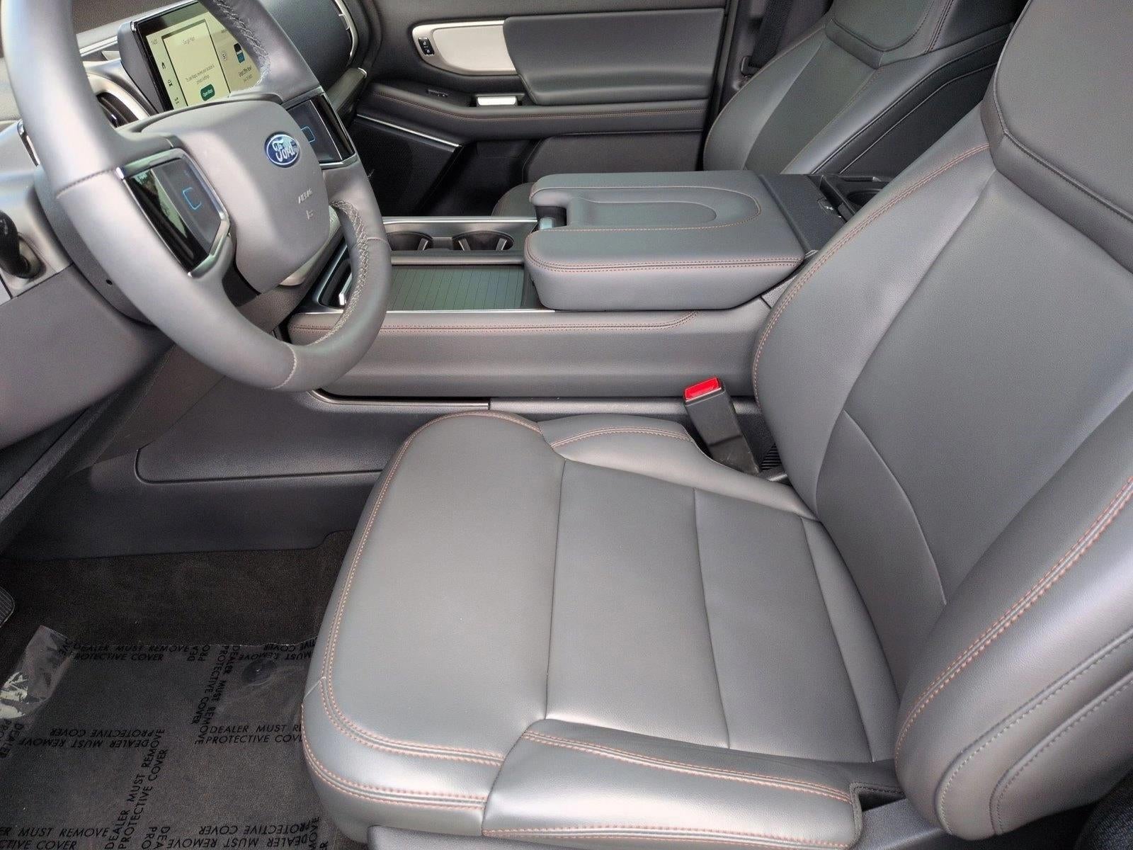 2025 Ford Expedition Max Active 4x4