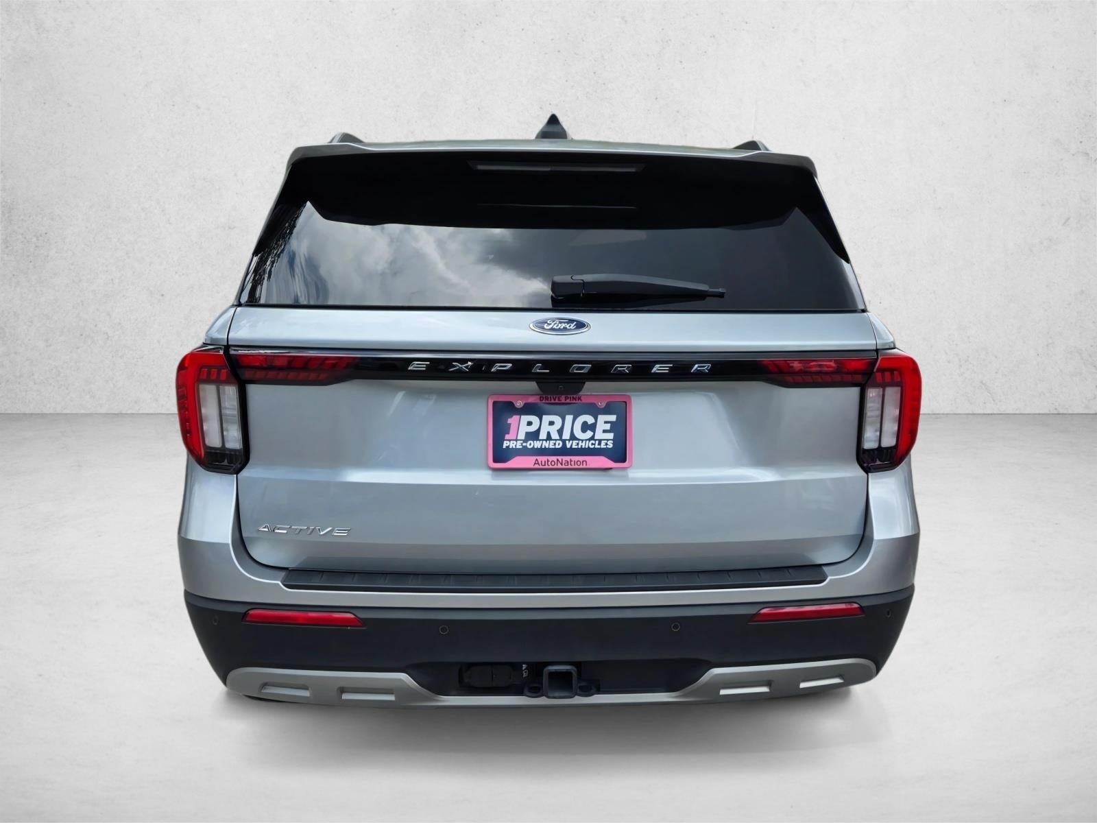 2025 Ford Explorer Active RWD