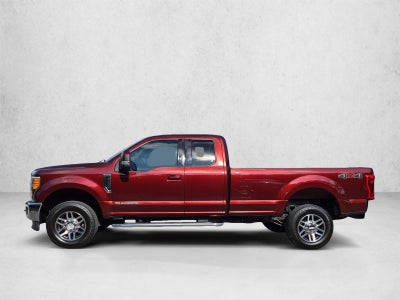 2017 Ford Super Duty F-250 SRW Lariat 4WD SuperCab 6.75' Box