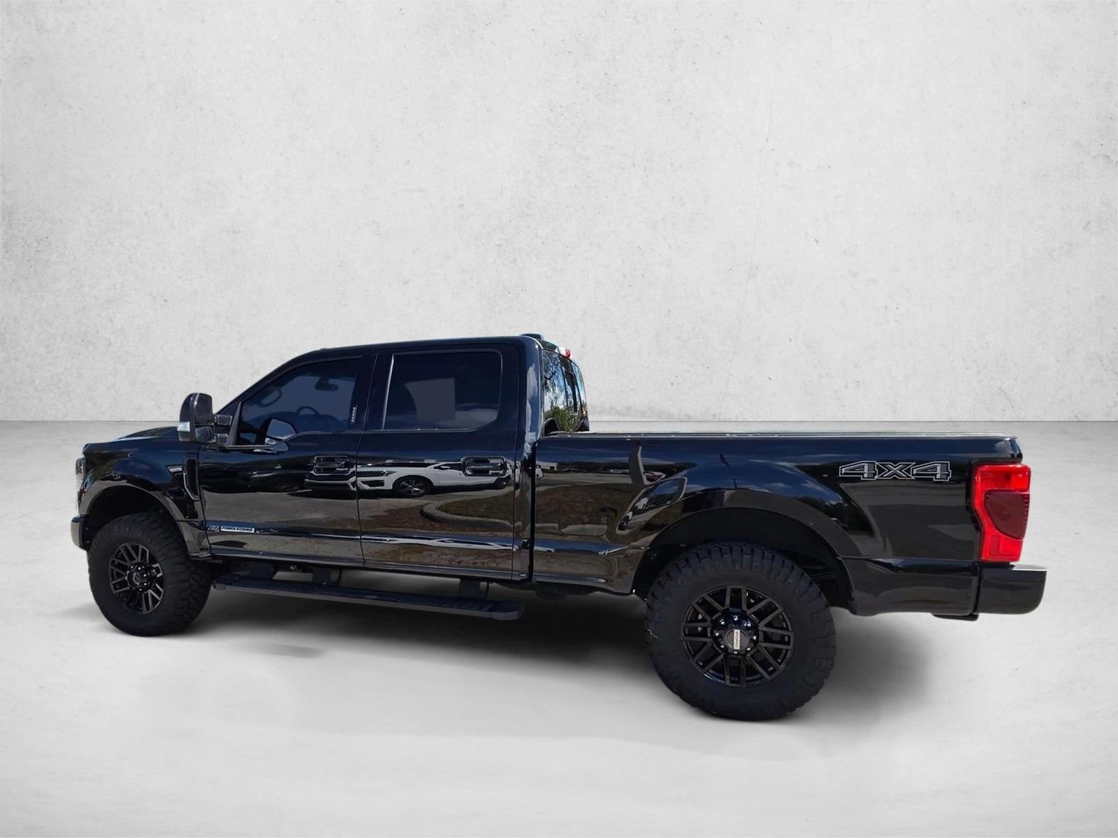 2022 Ford Super Duty F-250 SRW LARIAT 4WD Crew Cab 6.75' Box