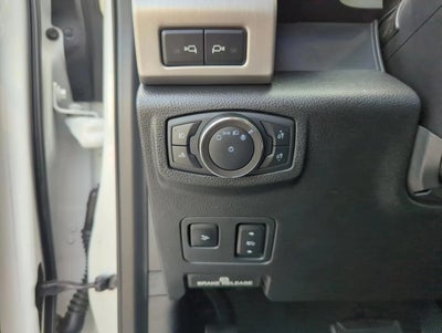 2020 Ford Super Duty F-450 DRW Platinum 4WD Crew Cab 8' Box