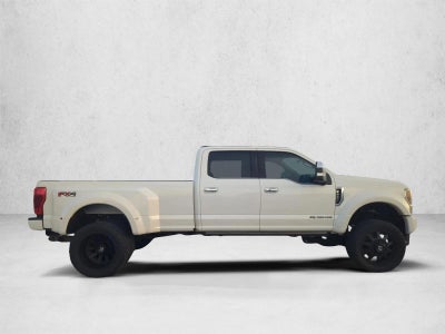 2020 Ford Super Duty F-450 DRW Platinum 4WD Crew Cab 8' Box
