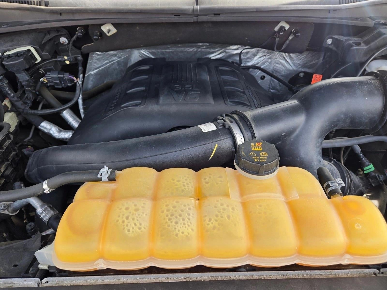 2015 Ford F-150 4WD SuperCrew 5-1/2 Ft Box XLT