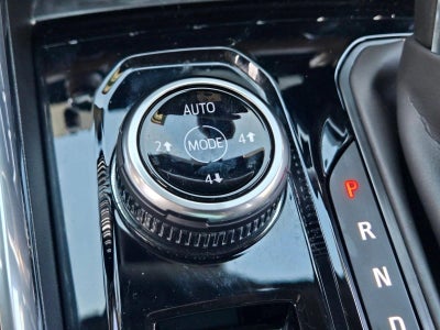 2024 GMC Canyon Crew Cab Short Box 4-Wheel Drive AT4