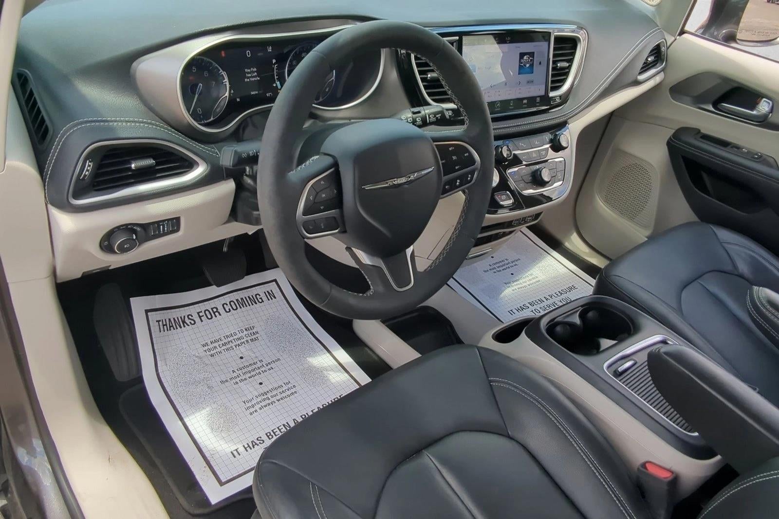 2022 Chrysler Pacifica Touring L FWD