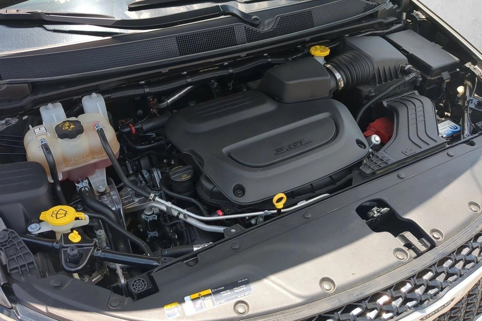 2022 Chrysler Pacifica Touring L FWD