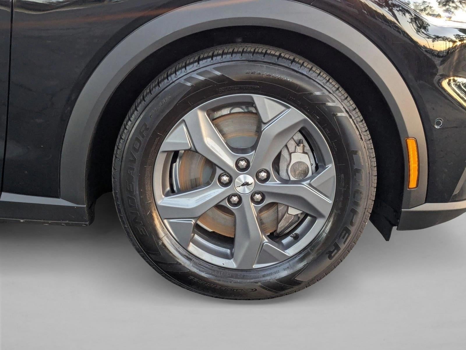 2022 Ford Mustang Mach-E Select RWD