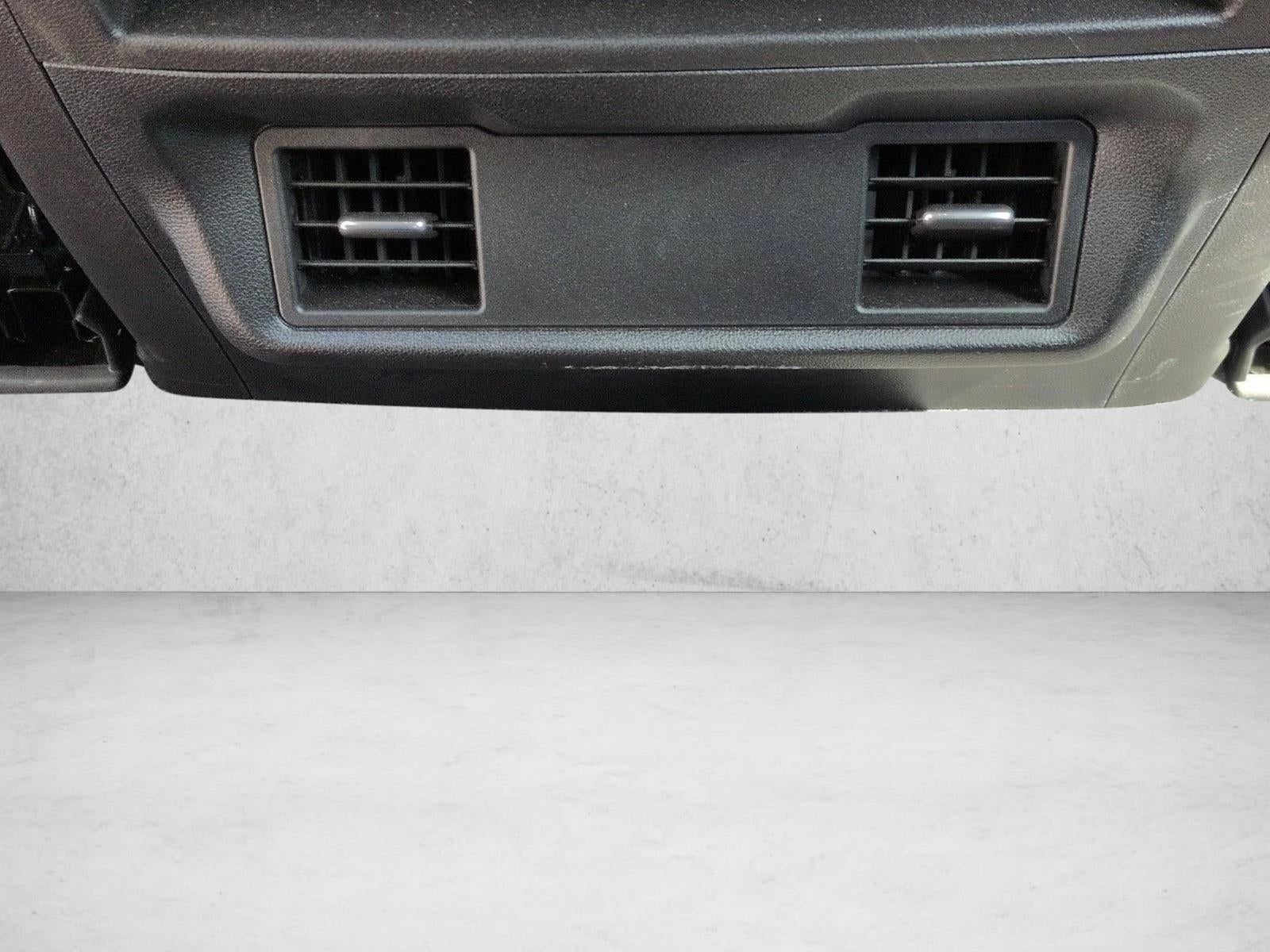 2022 Chevrolet Silverado 1500 Crew Cab Short Box 2-Wheel Drive Custom