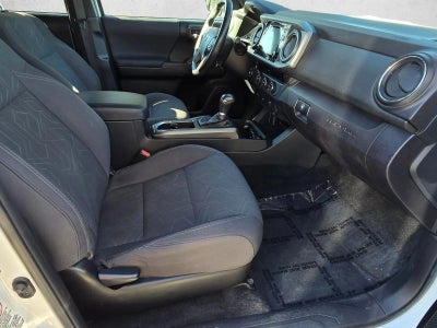 2017 Toyota Tacoma TRD Sport Double Cab 5' Bed V6 4x2 AT (Natl)