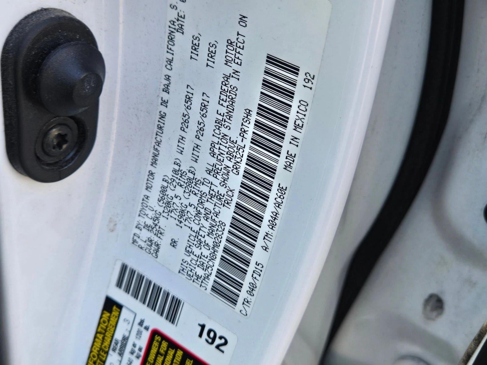 2017 Toyota Tacoma TRD Sport Double Cab 5' Bed V6 4x2 AT (Natl)