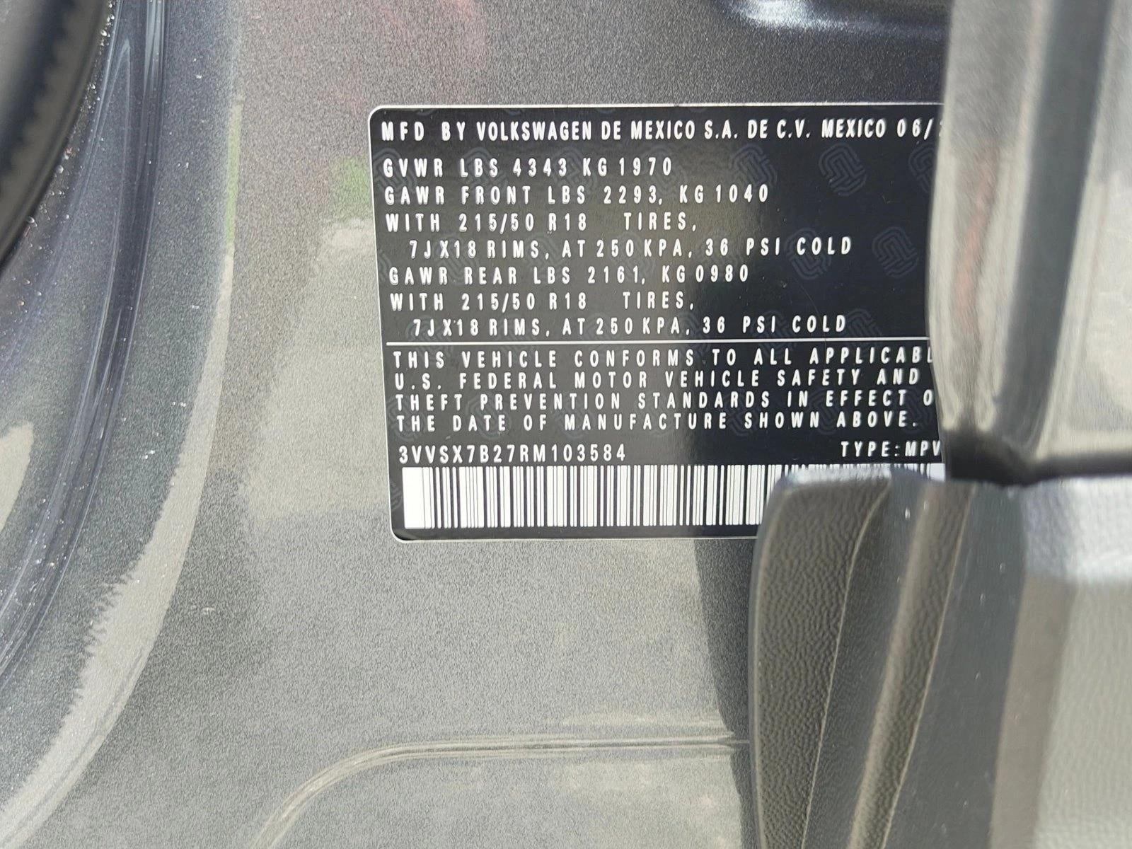 2024 Volkswagen Taos SE FWD