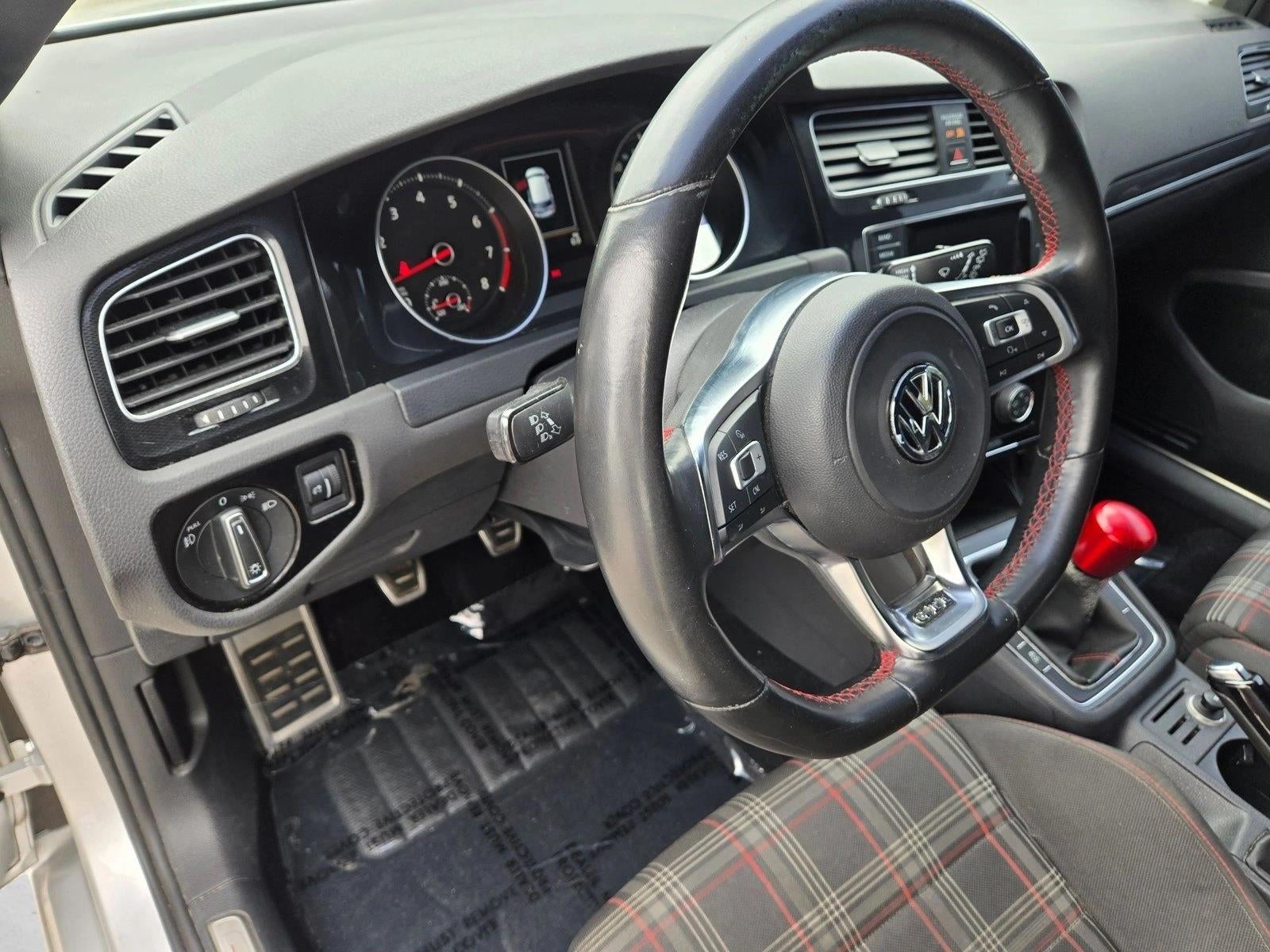2015 Volkswagen Golf GTI 4dr HB Man S